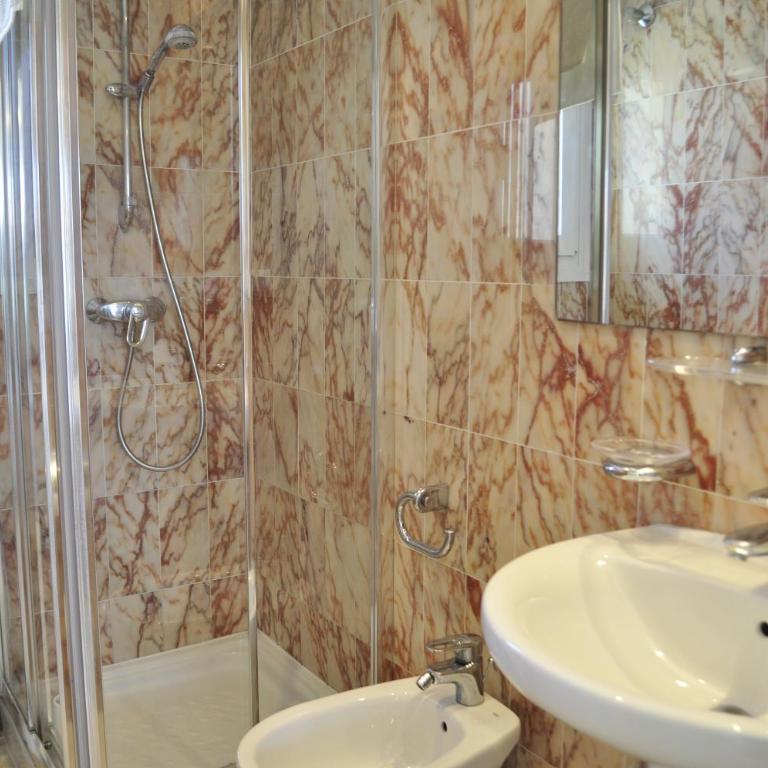 Family Beach Club Sevilla II - Apartamento con vistas al jardín - 9