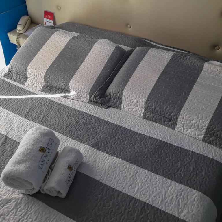 Hotel San Marino - Classic Quadruple Room - 3