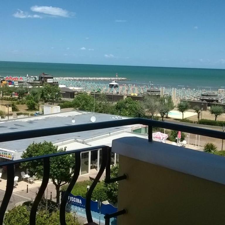 Residence Record - Monolocale (2 Adulti) - 3