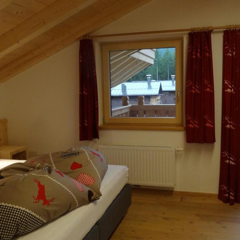 Pension Waldesruh - Doppelzimmer mit Balkon - 4