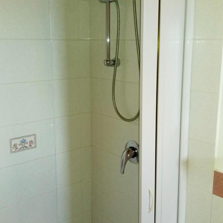 Bed and Breakfast Arcobaleno - Camera King - 13