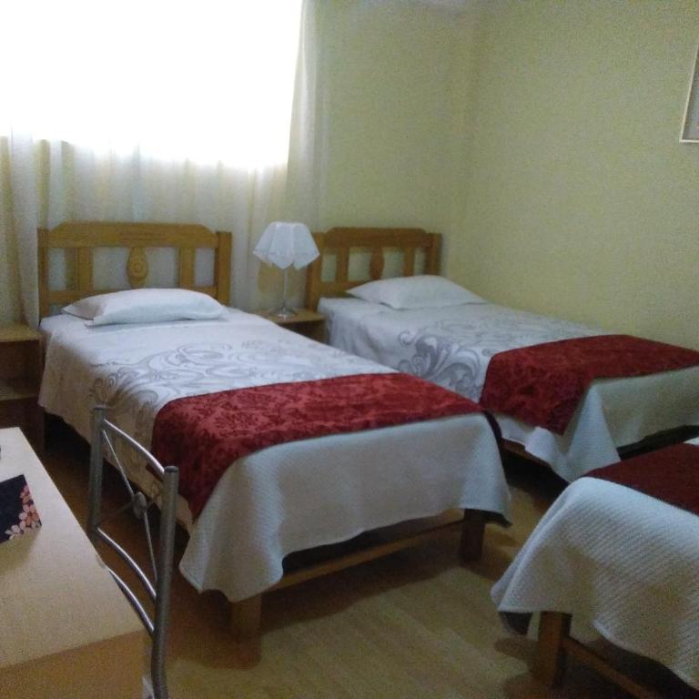Apart & Hostal ManuAlé - Triple Room - 3