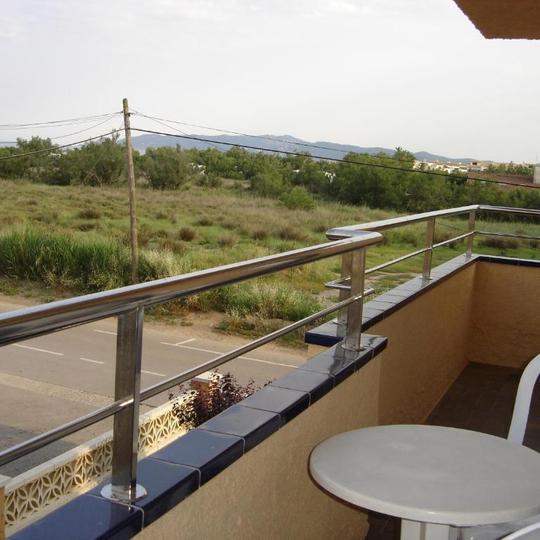 Apartaments Fincasol - Two-Bedroom Apartment with Balcony - 11