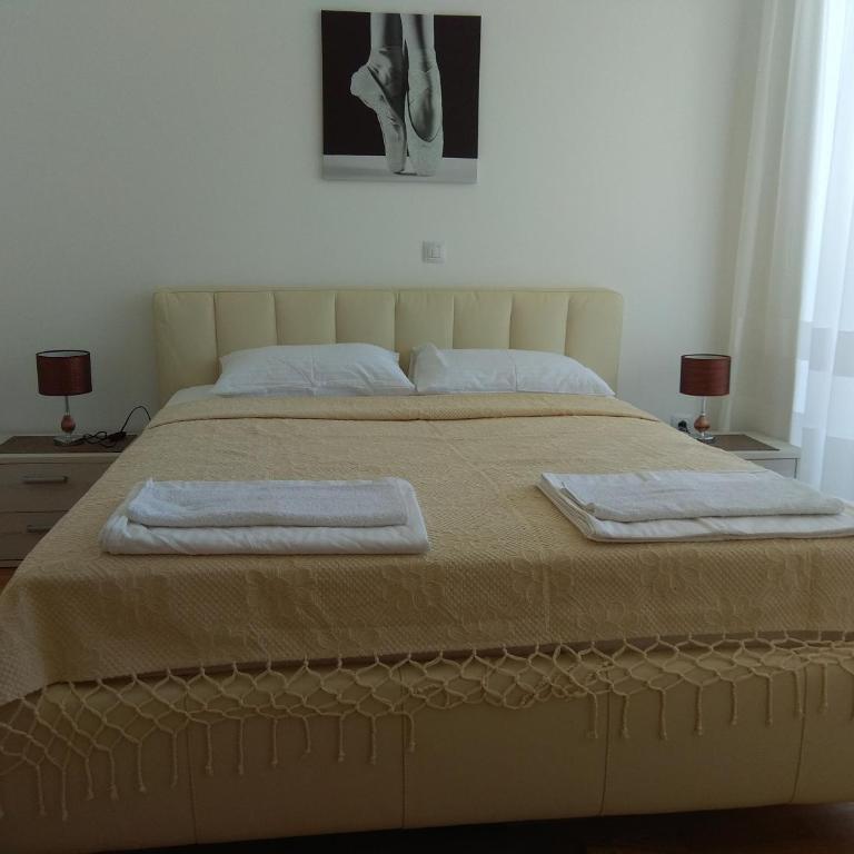 Apartments LORA Bokeljske brigade - Apartman sa Pogledom na Planinu - 9