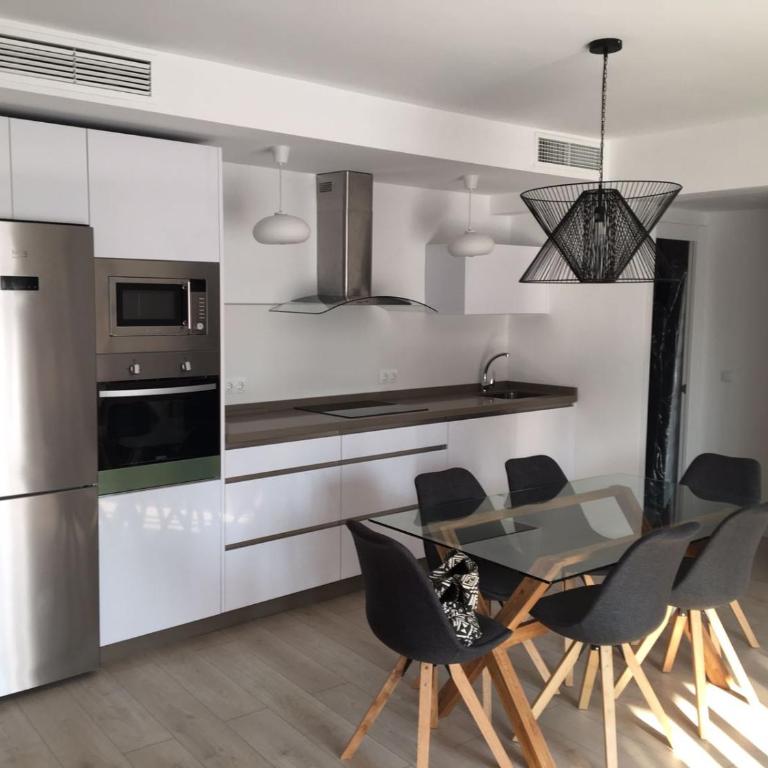ConMdeMálaga San Millán Centro - Apartamento de 3 dormitorios con terraza - 1