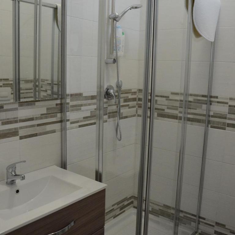 La Collinetta Dei Sassi - Standard Double or Twin Room - 24