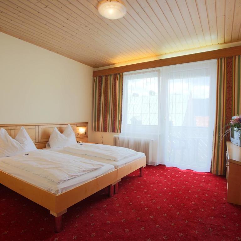 AKTIVHOTEL Weisser Hirsch - Camera Matrimoniale Comfort - 1
