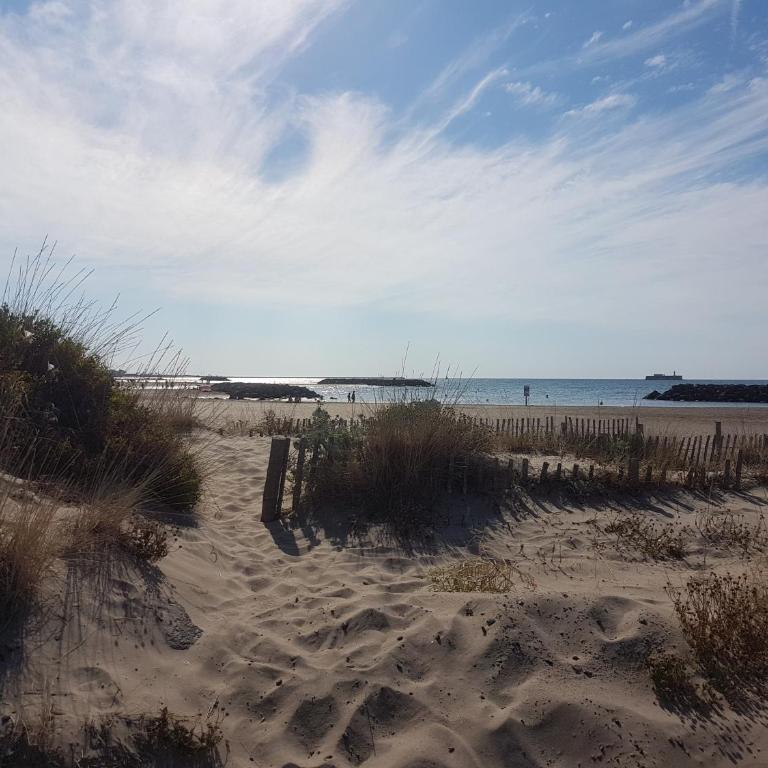Villa au calme à 200m de la plage de Rochelongue - Maison de Vacances - 23