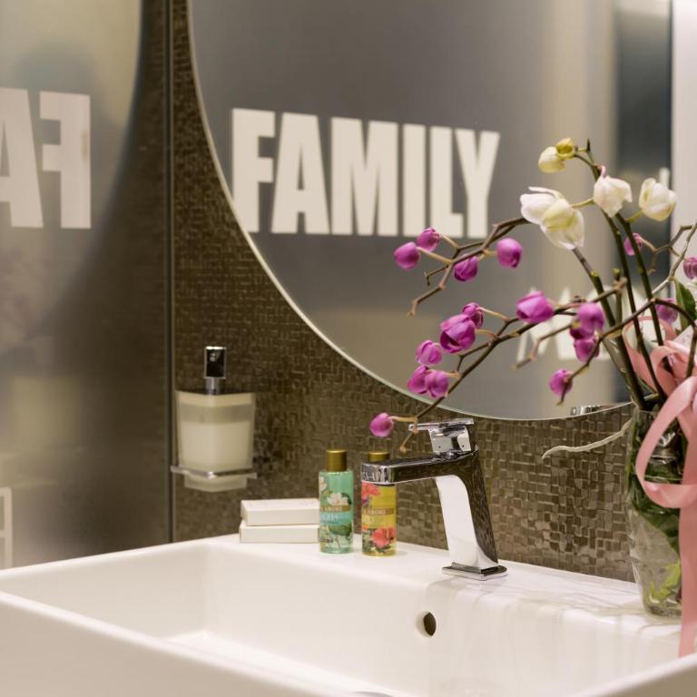 P2 Kevin's Charming Houses - Suite with Spa Bath & Hammam - 21
