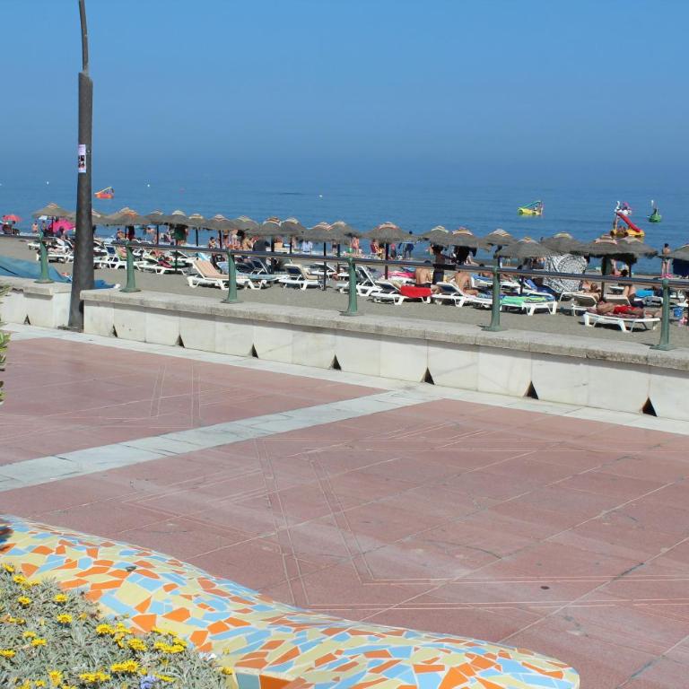 Alcazaba Beach Apartment 3302 - Apartamento - 65