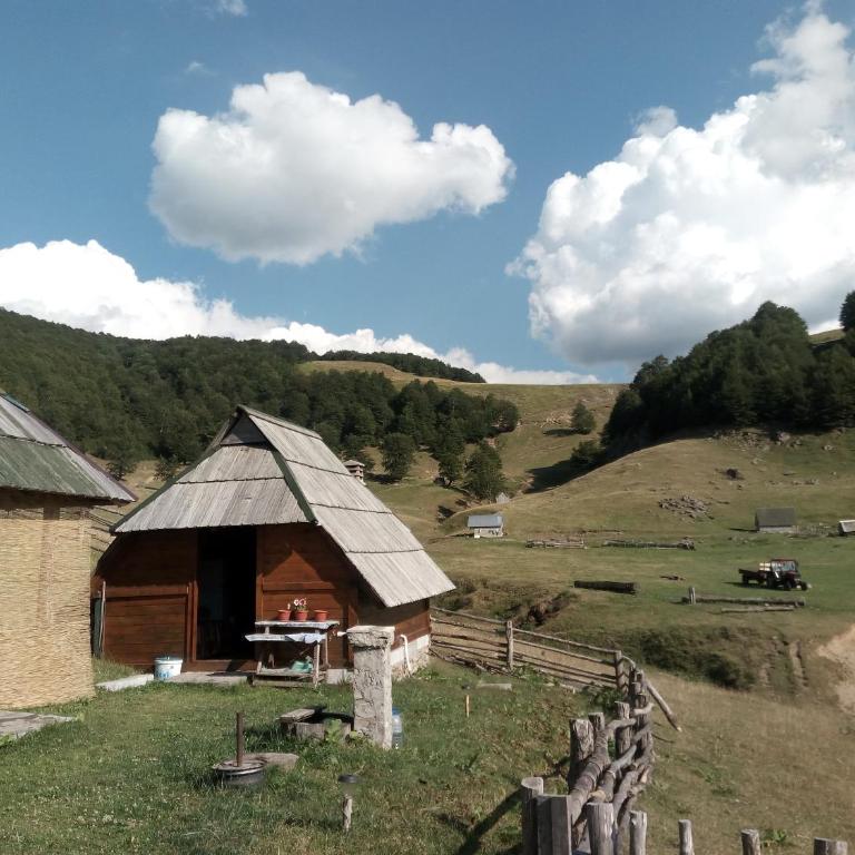 Eco Village Goles - Porodični Bungalov - 4