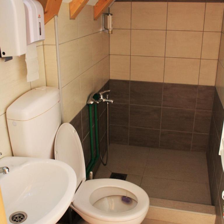 Apartmani i Restoran Sljeme - Classic Twin Room - 2