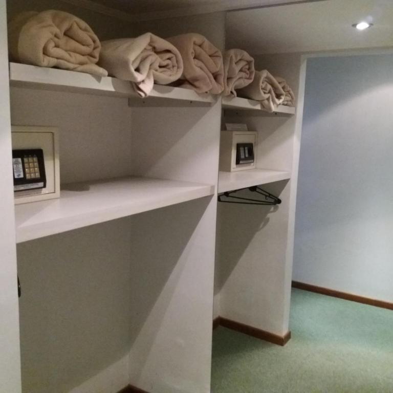 Hotel Cuatro Plazas - Standard Double Room - 2