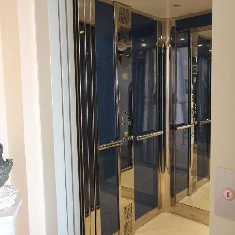 Propriété Prestige Mougins Cannes Hammam sauna, SPA,DISCOTHEQUE salle de Cinéma - Deluxe Villa - 65
