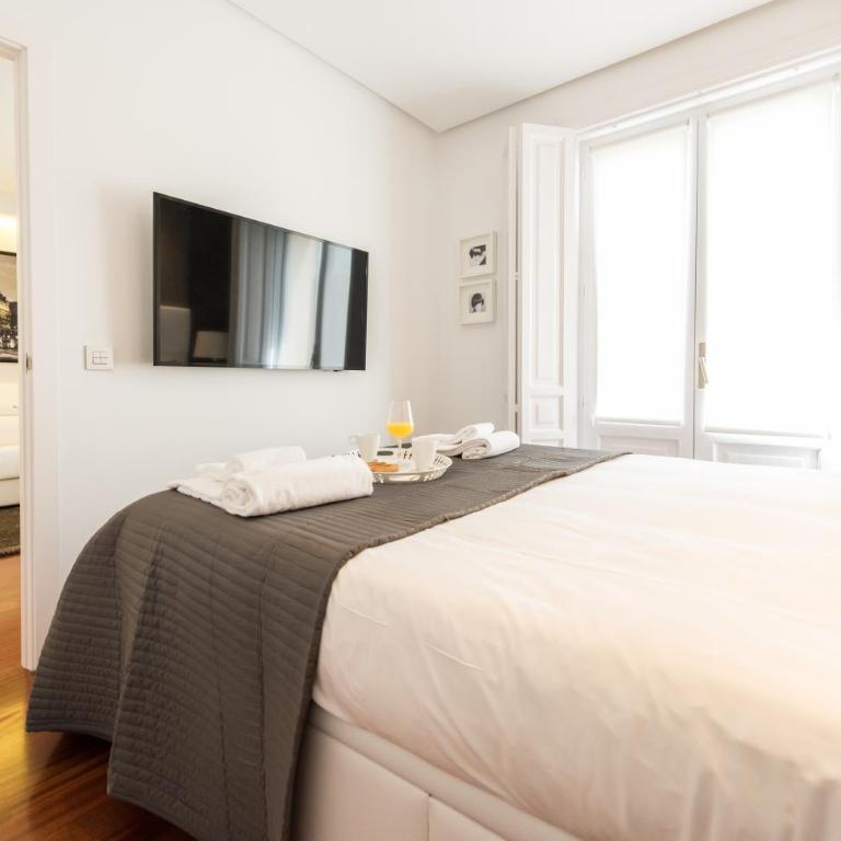 Santa Ana Plaza - Apartment with Balcony - 22