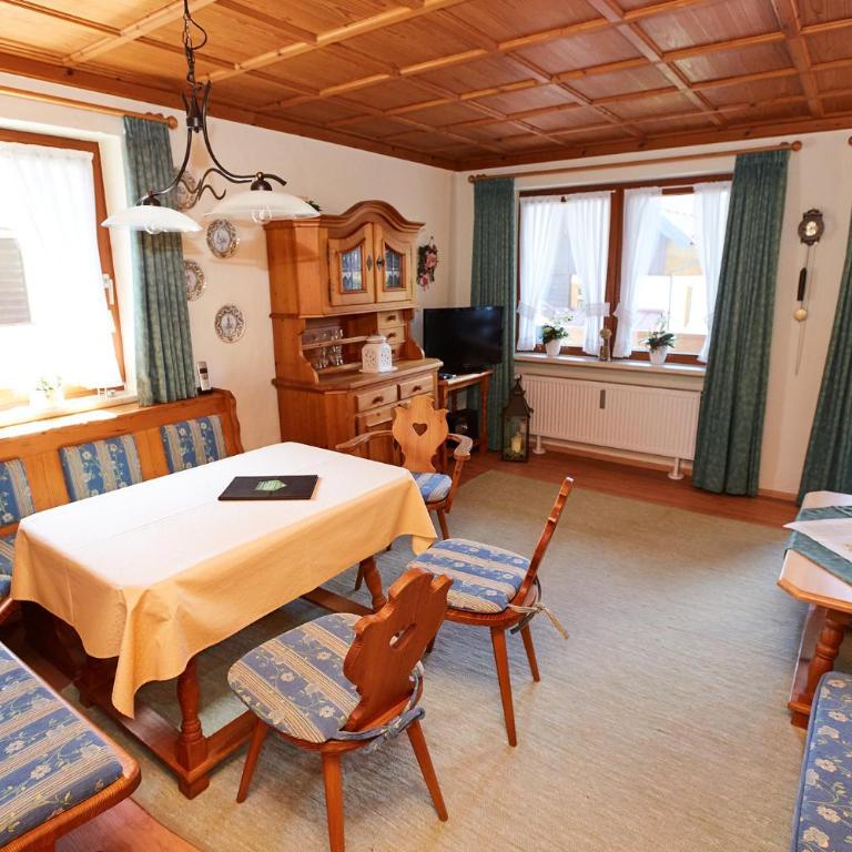 Ferienwohnung Decker - Apartment mit 2 Schlafzimmern - 2
