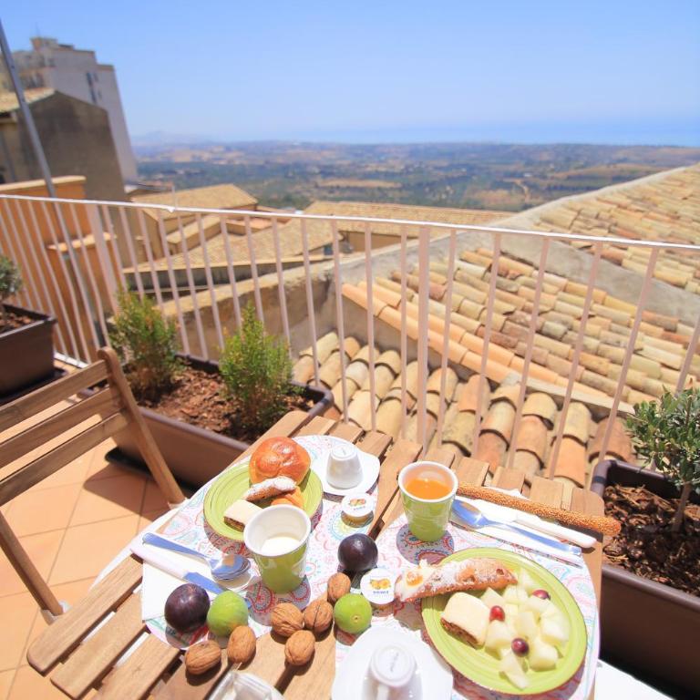 Le Terrazze di Pirandello - Suite with Terrace and Private Bathroom - 4