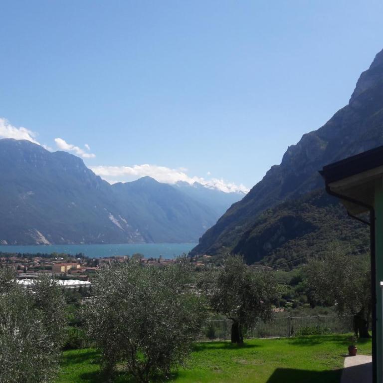 Maso Tobel Riva del Garda - Camera Superior Matrimoniale/Doppia con Letti Singoli con Vista Lago - 3