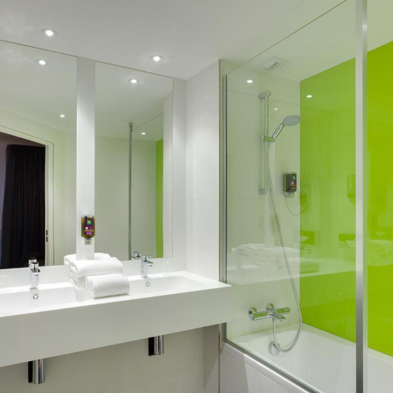 ibis Styles Nantes Centre Gare - Suite Familiale Standard avec Canapé-Lit - 6