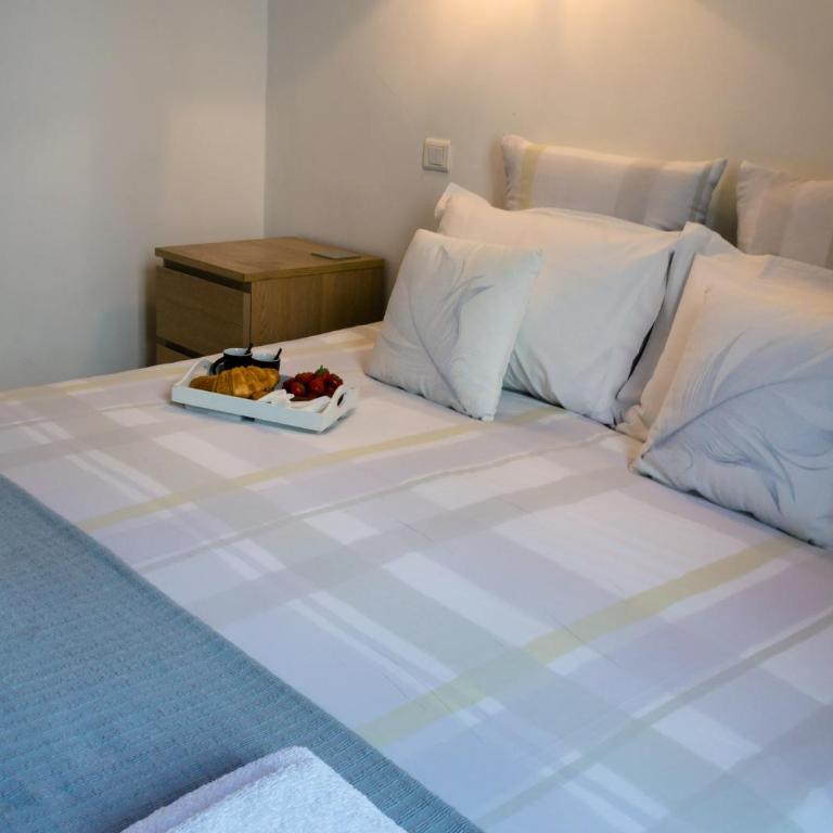 Balcony in Heart of pedestrian centre of Old Antibes - Apartment with Balcony - 27