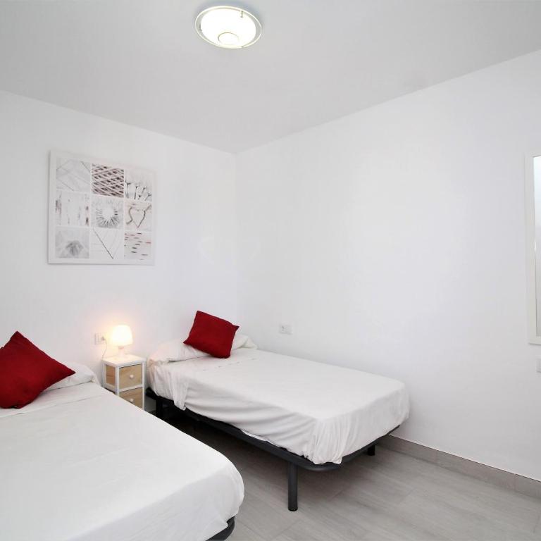 Acuarium 3-19-E Apartment Levante Beach - Apartamento de 2 dormitorios - 17