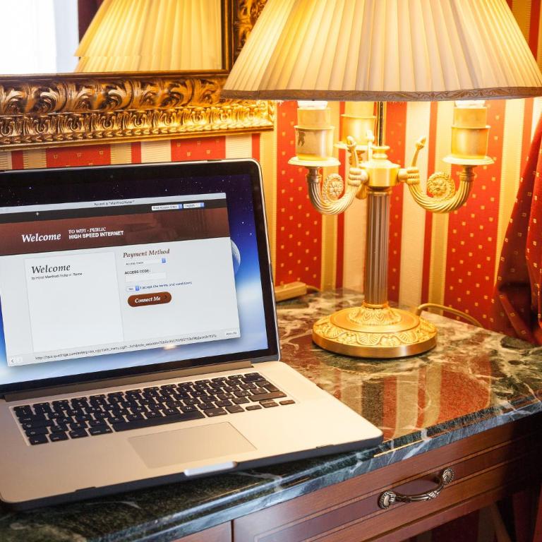Hotel Manfredi Suite In Rome - Deluxe Triple Room - 4