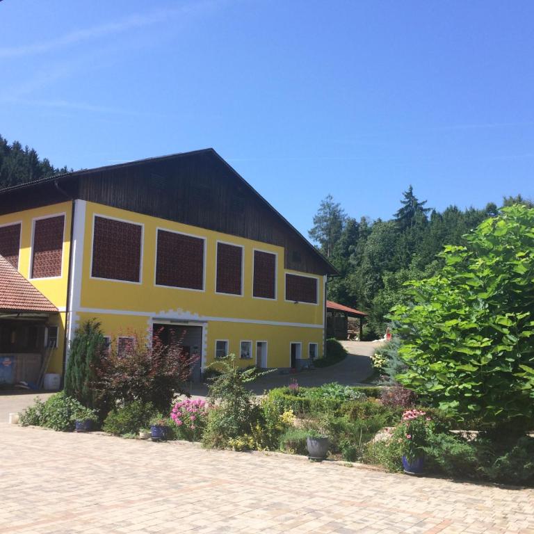 Ferienwohnung am Bauernhof Straßonig vulgo Hornis - Apartment mit Terrasse - 2