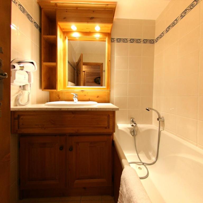 Résidence Les Arolles by Les Etincelles - Appartement 2 Chambres avec Canapé-Lit - 10