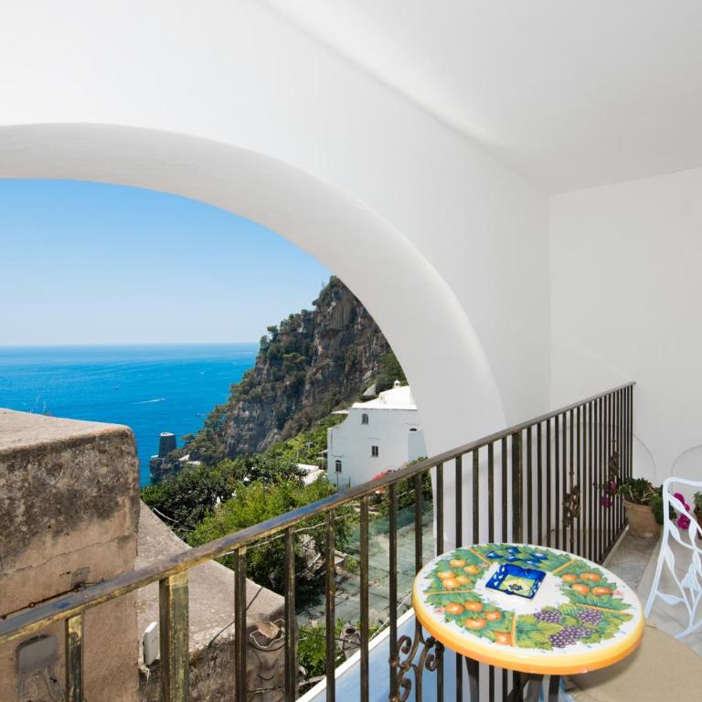 La Rosa Dei Venti - Camera Matrimoniale con Vista Mare Parziale - 5