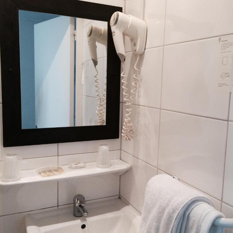 Hotel Cosmos - Chambre Simple Standard - 5