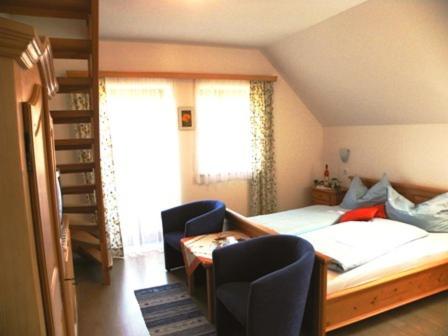 Gästehaus Lisa - Two-Bedroom Apartment with Terrace - 4