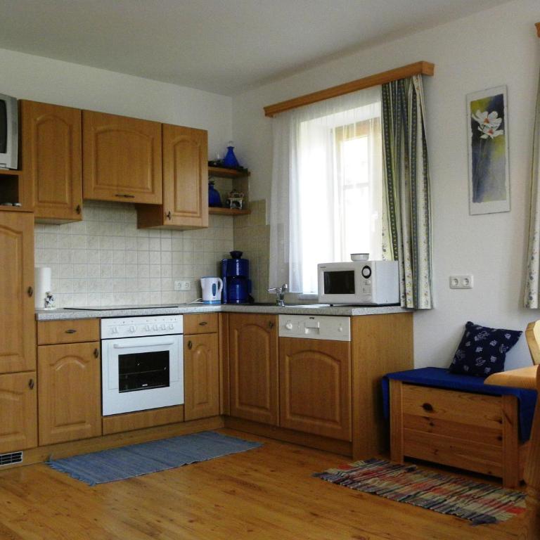 Gästehaus Lisa - Two-Bedroom Apartment - 2