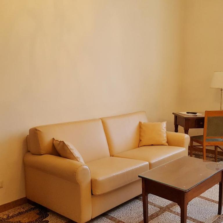 Hotel Roma e Rocca Cavour - Camera Tripla - 5
