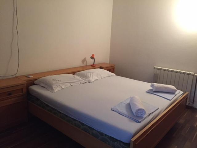 Rooms Ana - Double Room with Shared Bathroom - 4