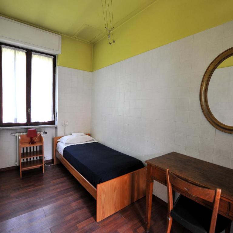 OstellOlinda - Camera Singola con Bagno in Comune - 1