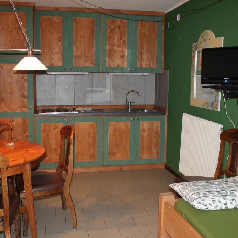 Jolly Residence - Appartamento con 1 Camera da Letto (5 Adulti) - 8