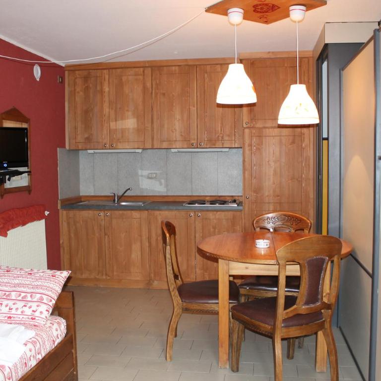 Jolly Residence - Appartamento con 1 Camera da Letto (5 Adulti) - 2