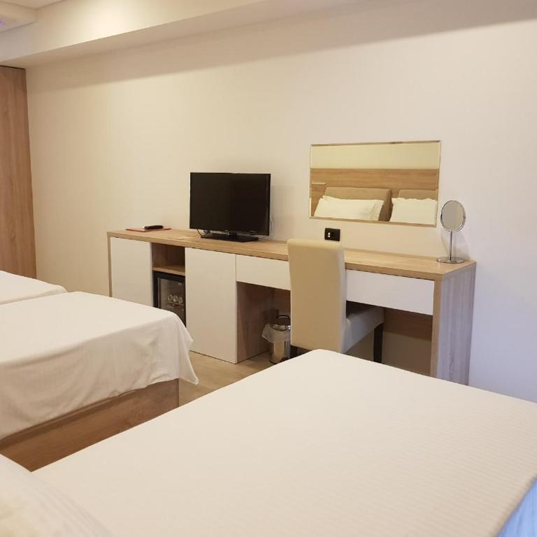 Hotel Franca Tivat - Double Room with Balcony and Sea View - 20