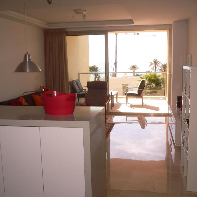 Vila Paradis 21B - Two-Bedroom Apartment - 13