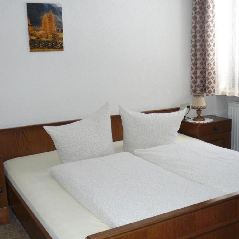 Haus Windegga - Double Room with Bath - 6