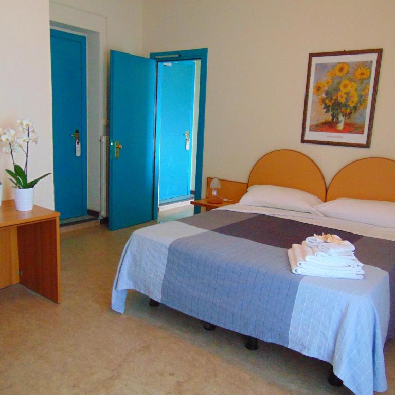 Hotel Stella Maris - Camera Familiare con Vista Mare - 2
