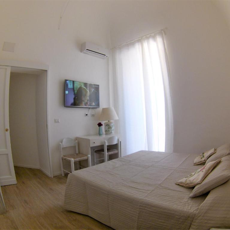 Duomo Sant'Agata Apartment - Two-Bedroom Apartment - 10