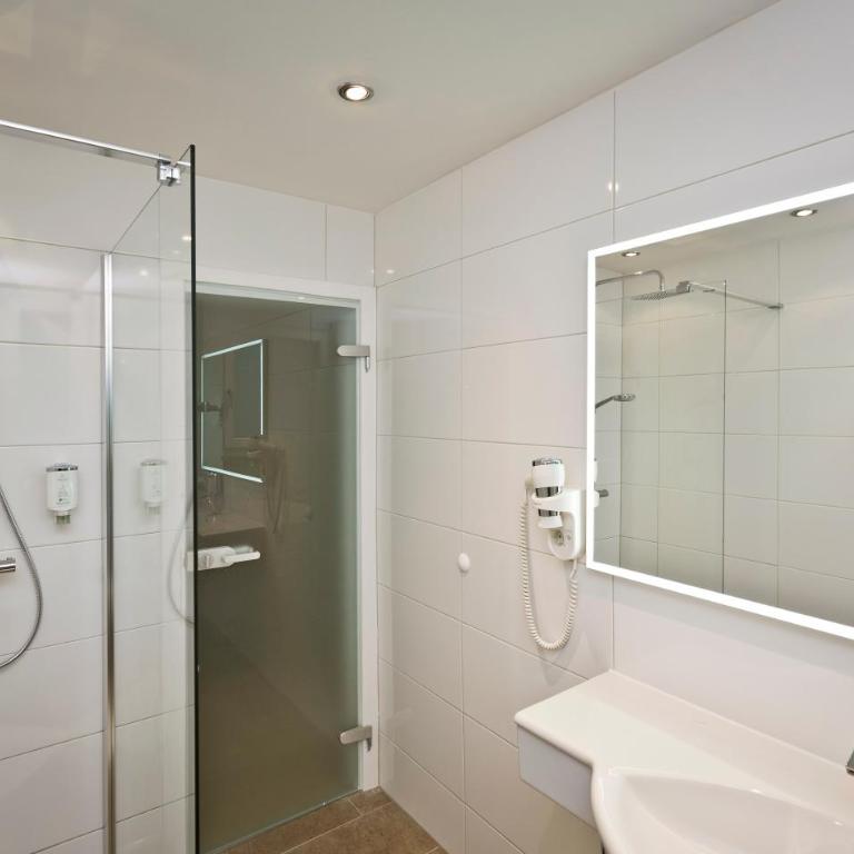 Stadthotel Goldenes Schiff - Deluxe Doppelzimmer - 9