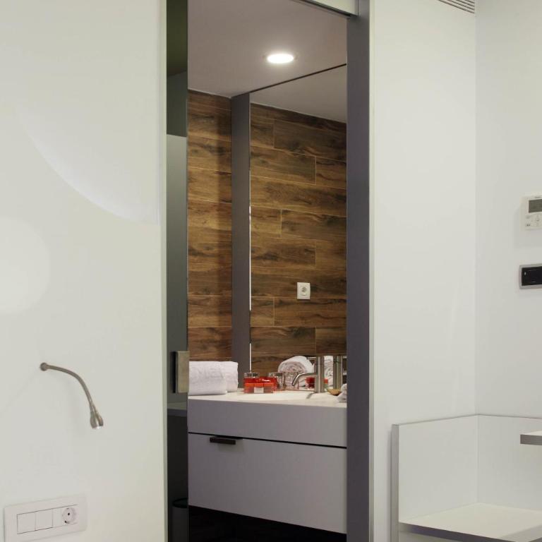 Room Mate Pau, Barcelona - Habitación Doble Estándar - 1 o 2 camas - 5