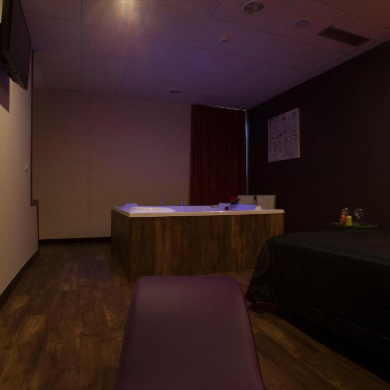 Motel Los Abedules - Suite con cama extragrande - 2