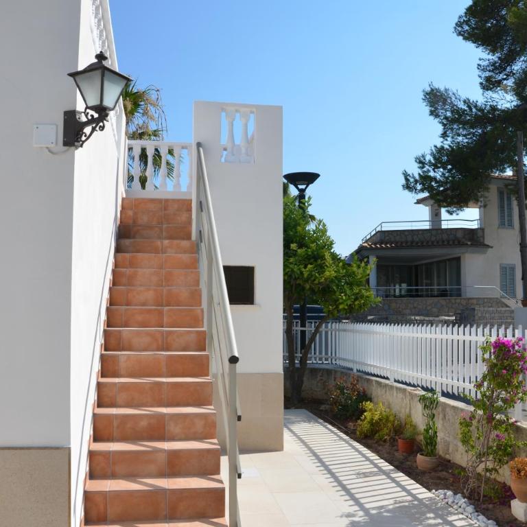 Carrasqueta - Three-Bedroom House - 59