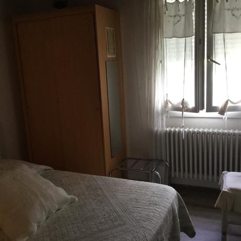 Hotel Le Méditérranée - Chambre Double avec Toilettes Communes - 3