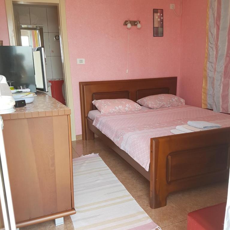 Apartments Nensy - Dvokrevetna Soba sa Bračnim Krevetom - 6
