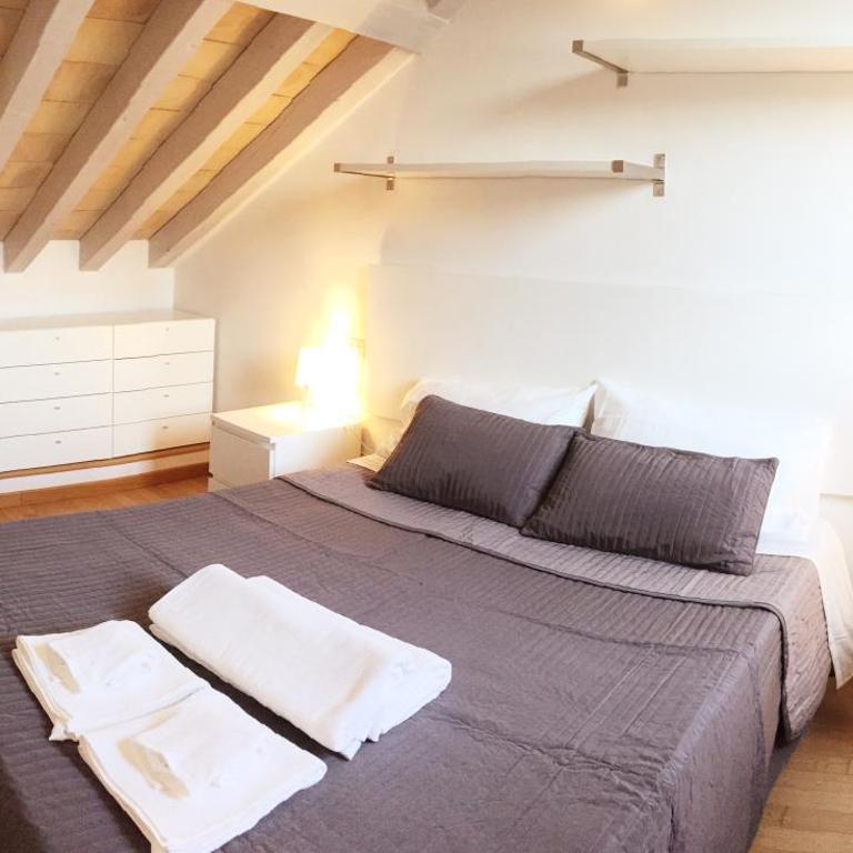 Niki O. Apartments - One-Bedroom Apartment - Split Level - Via Ferdinando Maestri 13 - 10