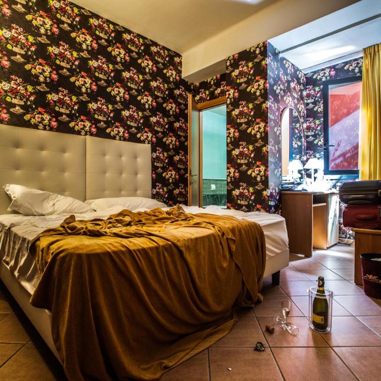 Hotel Il Guercino - Camera Superior Matrimoniale/Doppia con Letti Singoli - 10